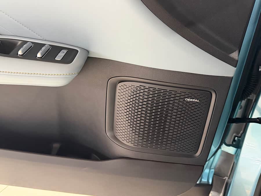 Deepal S05 2024 immagine di auto #8