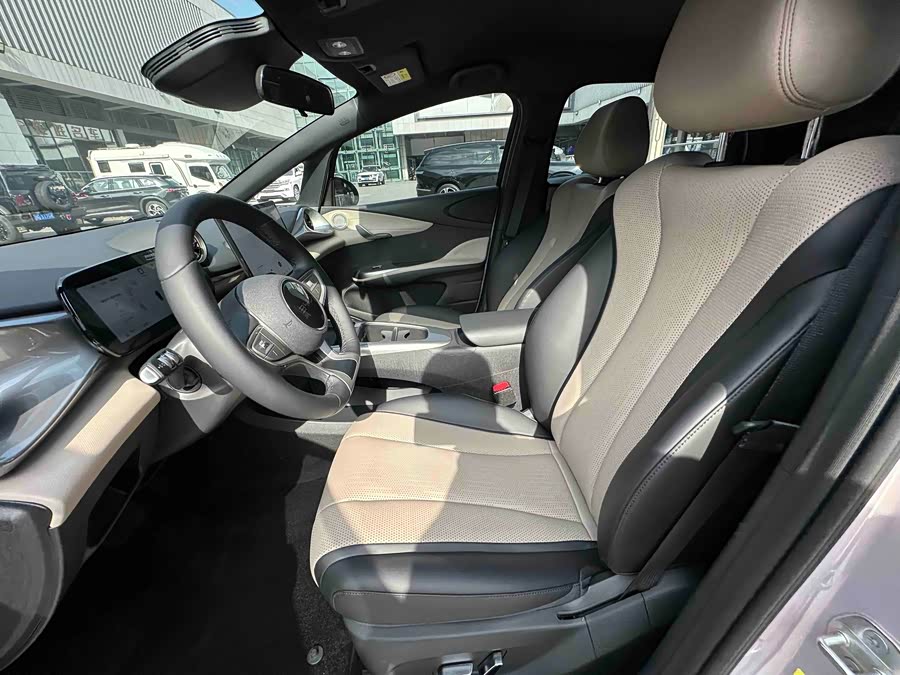 BYD Dolphin 2025 صورة سيارة #8