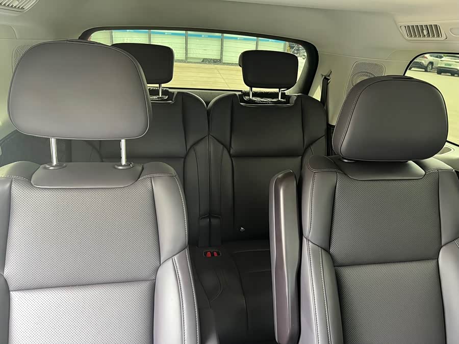 零跑汽车 零跑C16 2024 汽车图片 #8