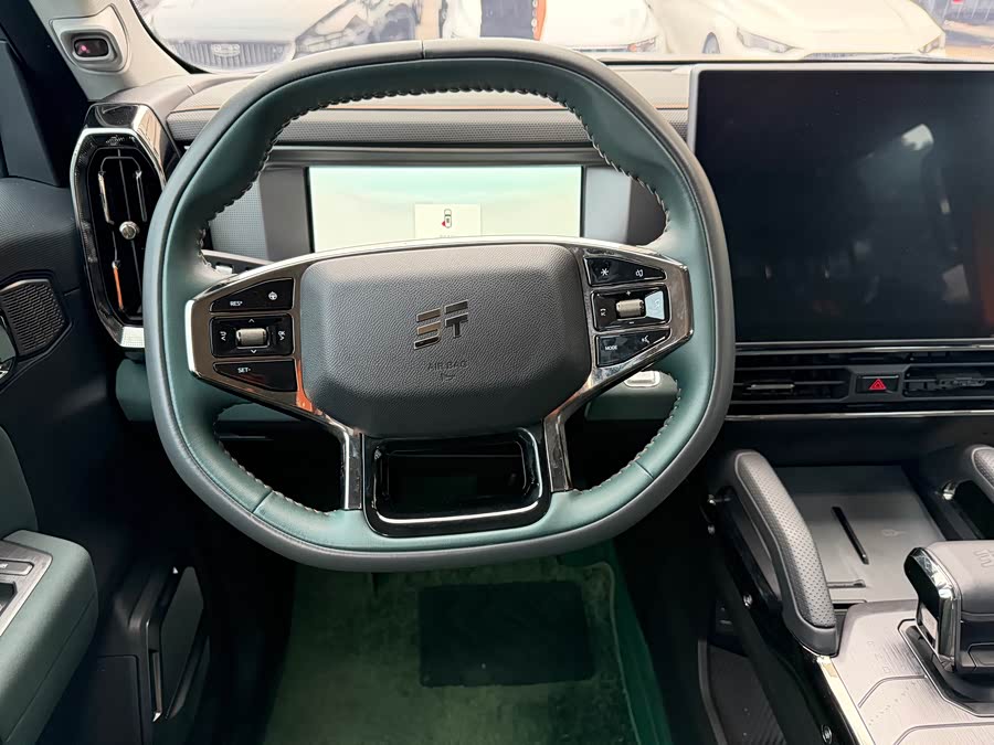 Jetour Traveller 2023 car image #8