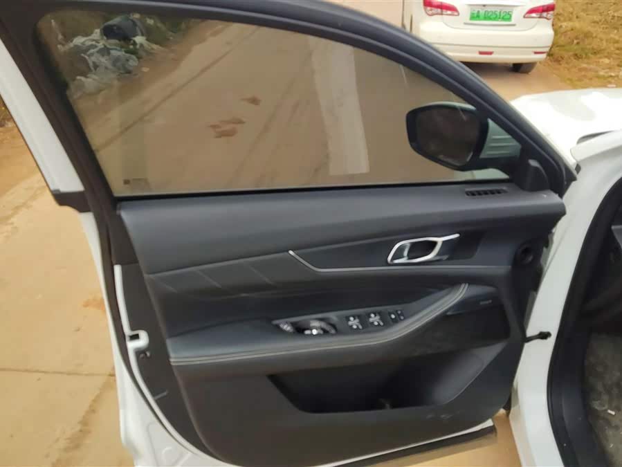 Changan UNI-K 2025 car image #8