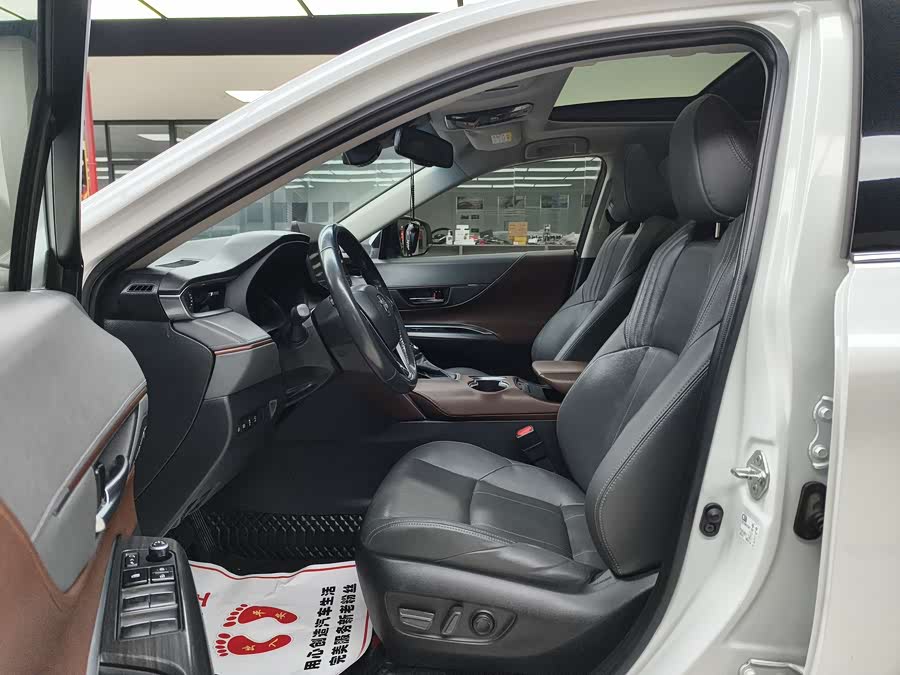 Toyota Harrier 2022 immagine di auto #8