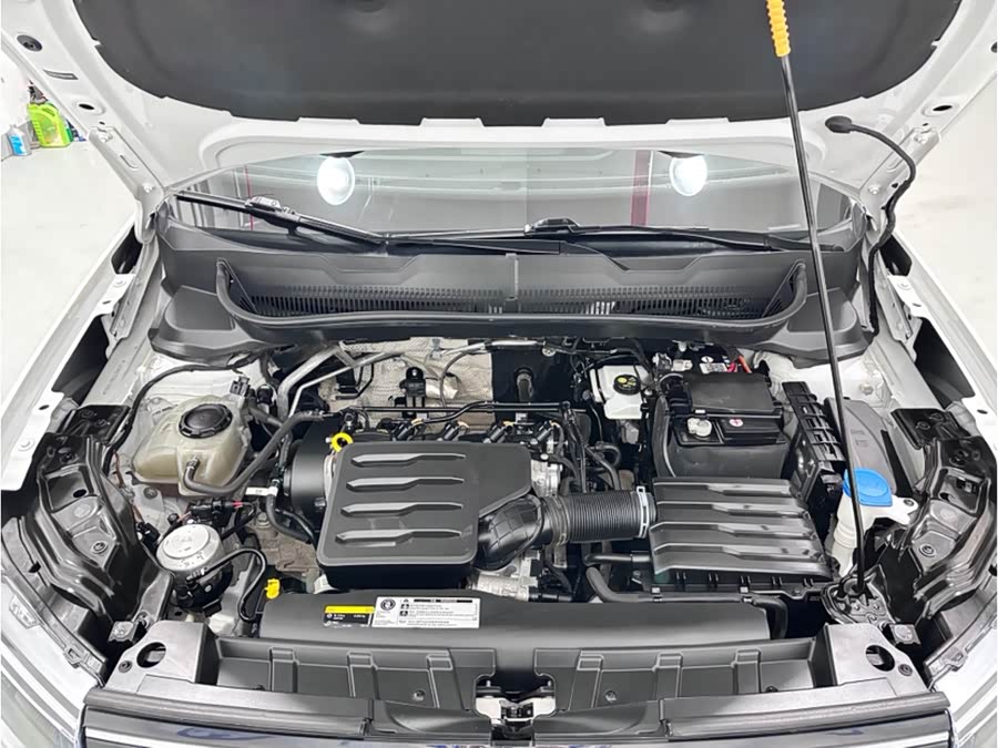 Volkswagen T-Cross 2023 car image #8