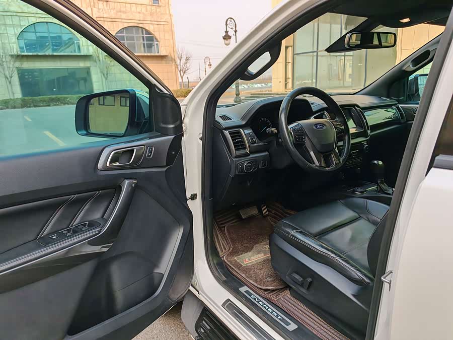 Ford Everest 2018 car image #8