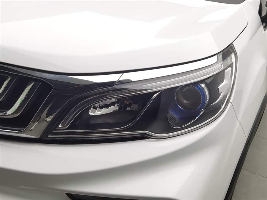 GEELY Vision X3 2020 image de voiture #8