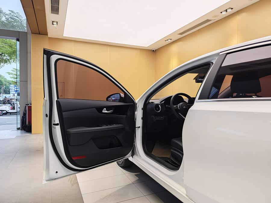 Kia K3 2020 imagen de coche #8