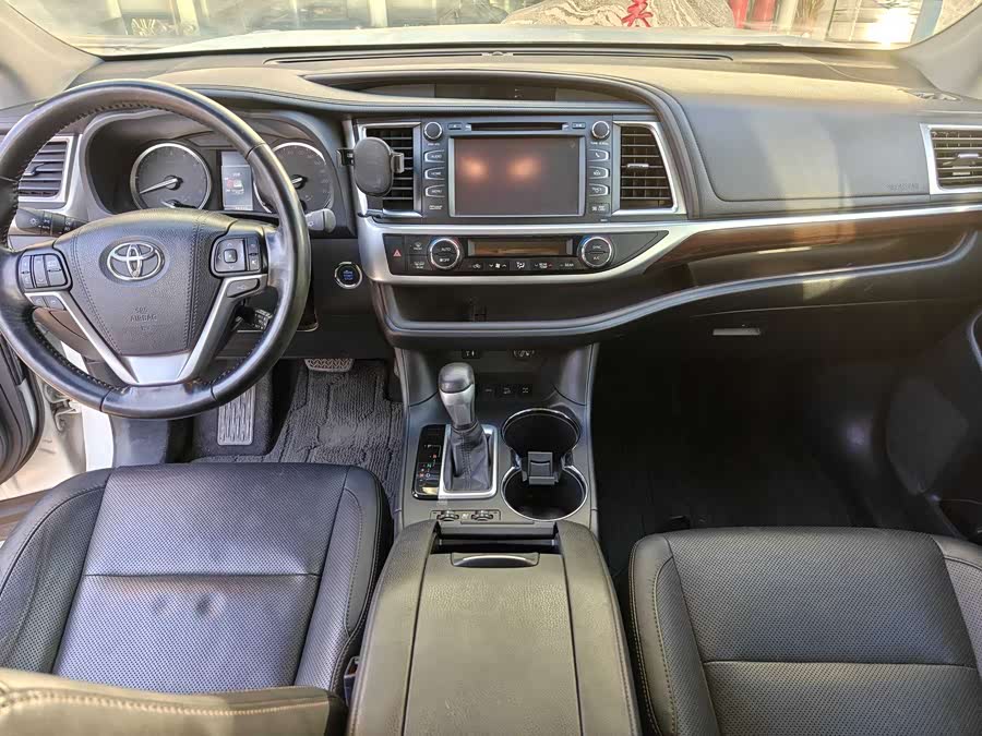 Toyota Highlander 2017 #8 Toyota Highlander 2017 car image #8