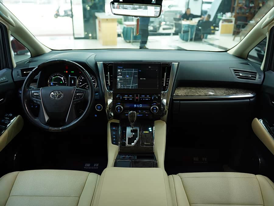 Toyota Alphard 2021 immagine di auto #8