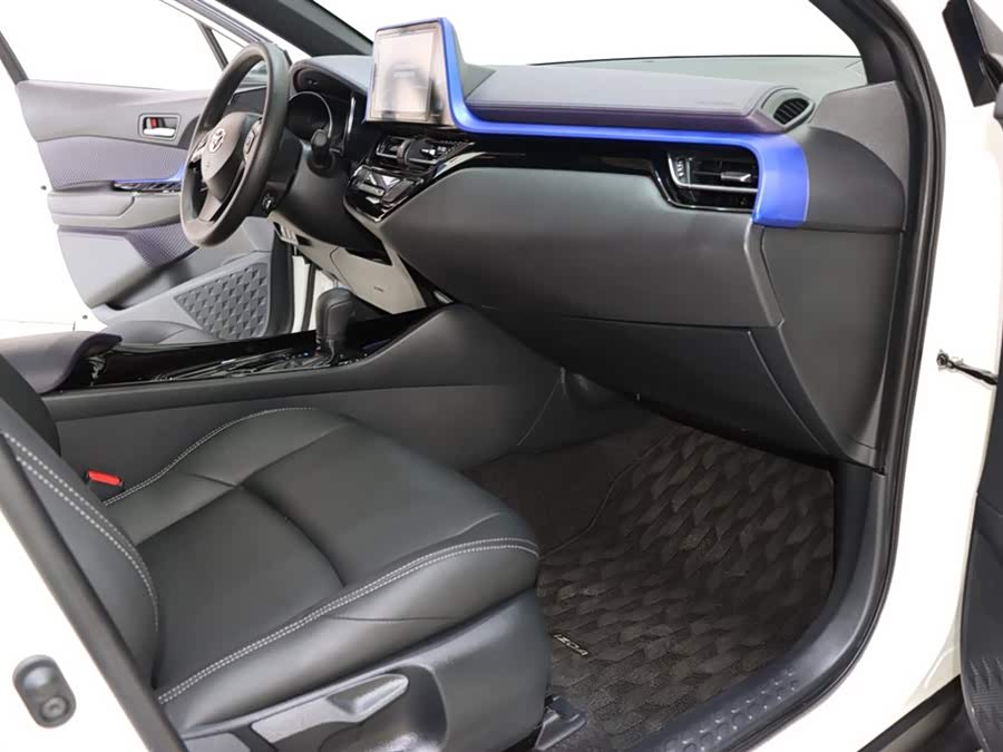 Toyota Izoa 2020 car image #8