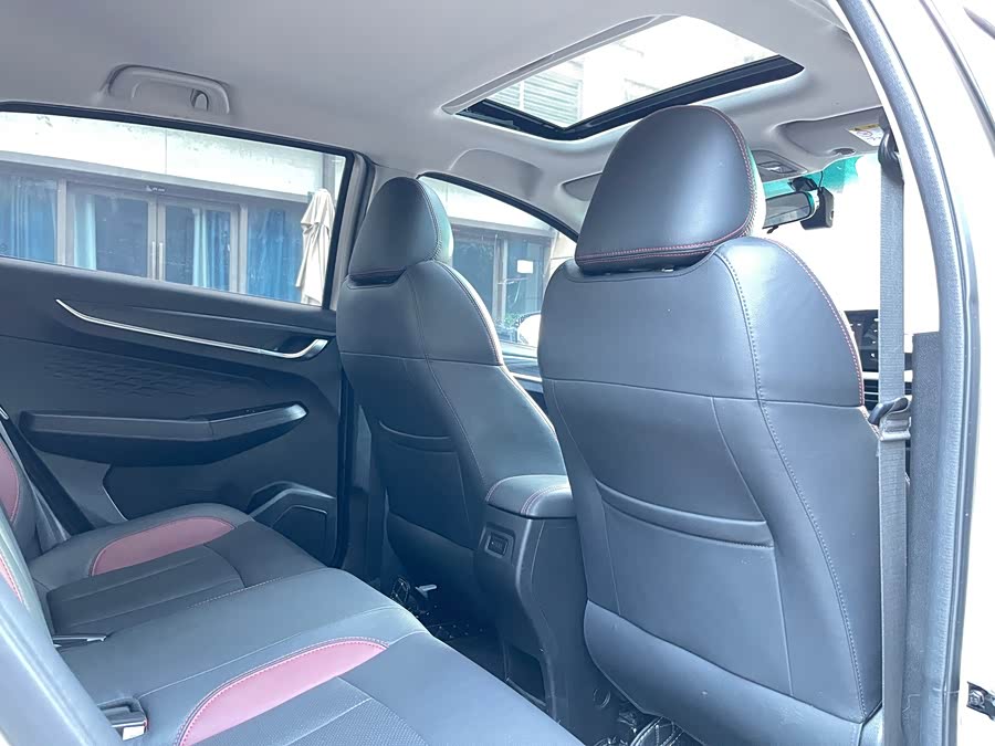 GEELY 2021 #8 GEELY 2021 car image #8