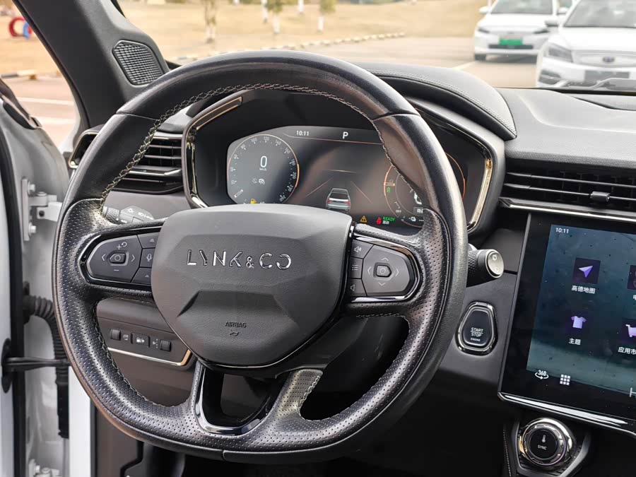Lynk & Co 01 EM-P 2023 car image #8