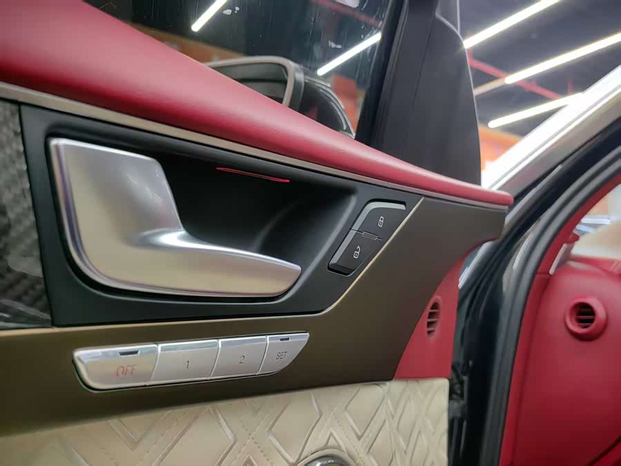 Audi A8 2011 imagen de coche #8