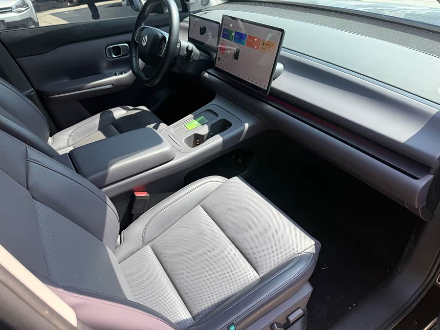 零跑汽车 零跑C16 2025 汽车图片 #8