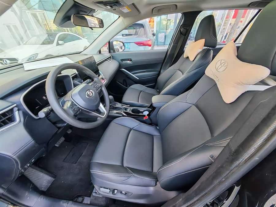 Toyota Frontlander 2023 car image #8