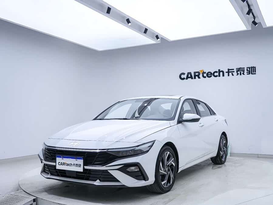 Hyundai Elantra 2024 imagen de coche #8