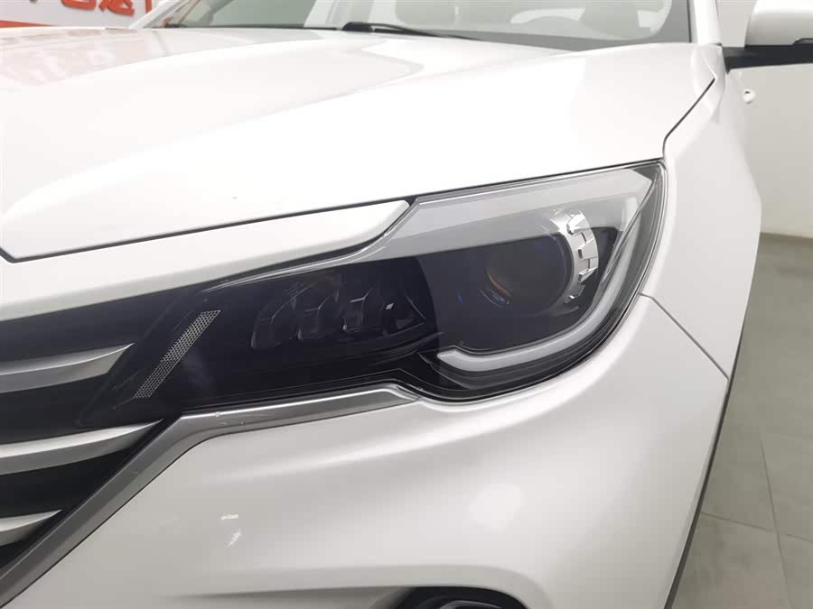 X70M 2022 car image #8