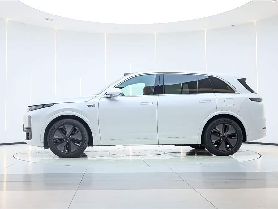 Li L7 2024 immagine di auto #8