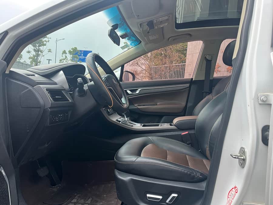 GEELY Emgrand GS 2017 car image #8