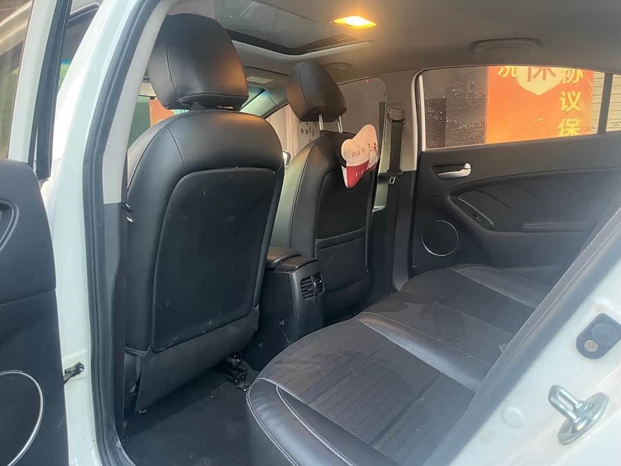 起亚 起亚K3 2018 汽车图片 #8