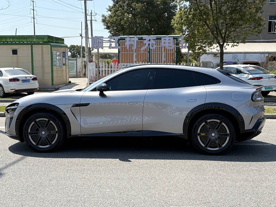 MI YU7 2025 car image #8