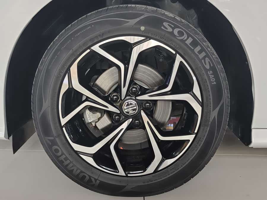 MG 5 2024 car image #8