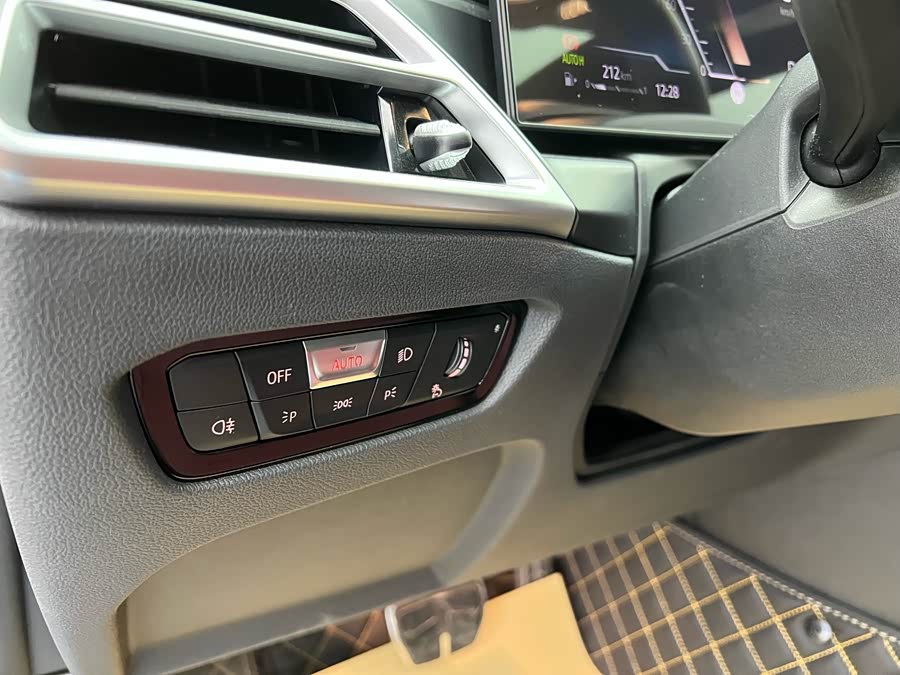 BMW 4 Series 2025 car image #8