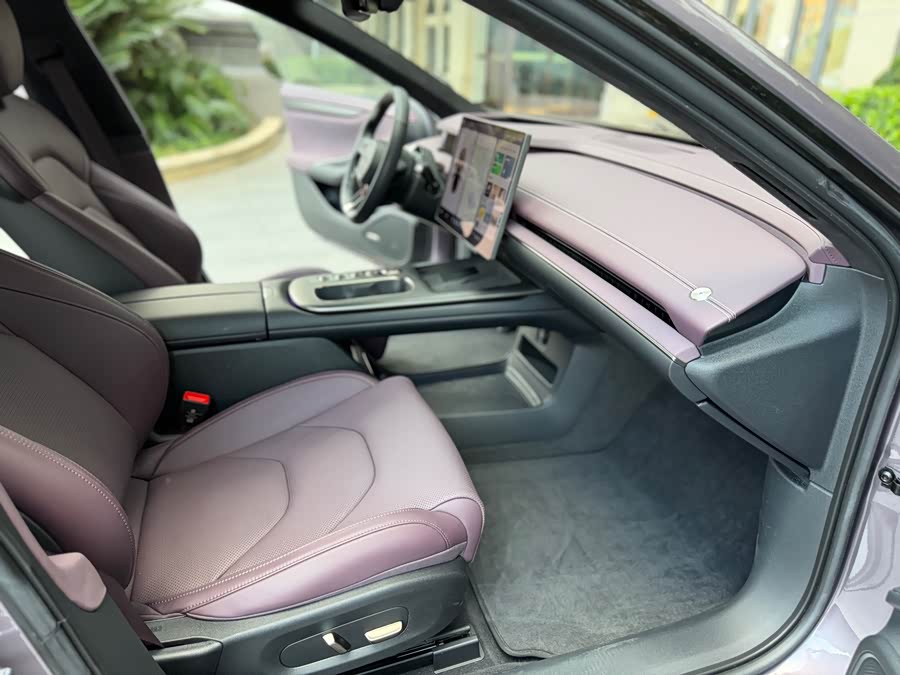 MI SU7 2024 car image #8