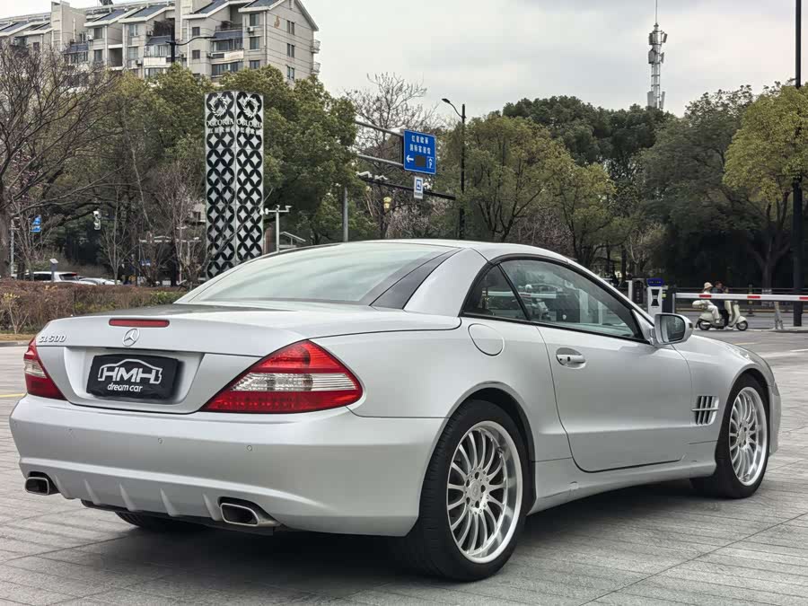 Mercedes-Benz SL Class 2010 immagine di auto #8