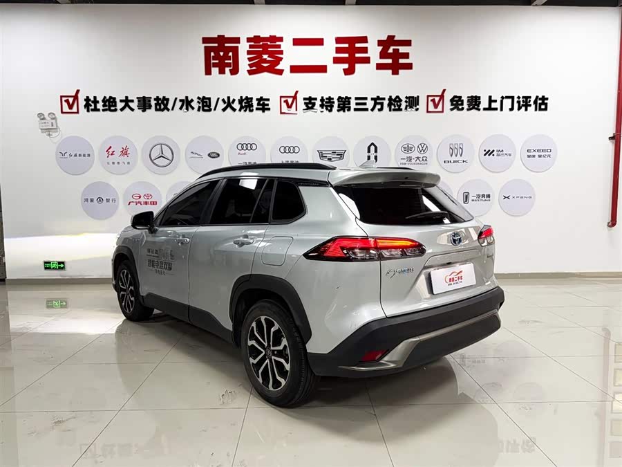 Toyota Frontlander 2023 car image #8