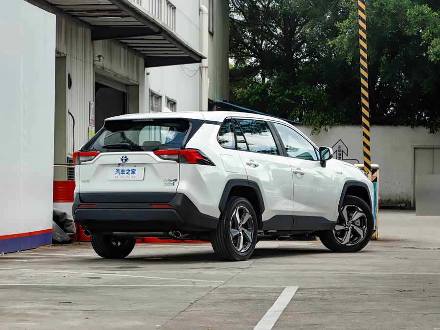 Toyota RAV4 Hybird E+ imagen de coche #8