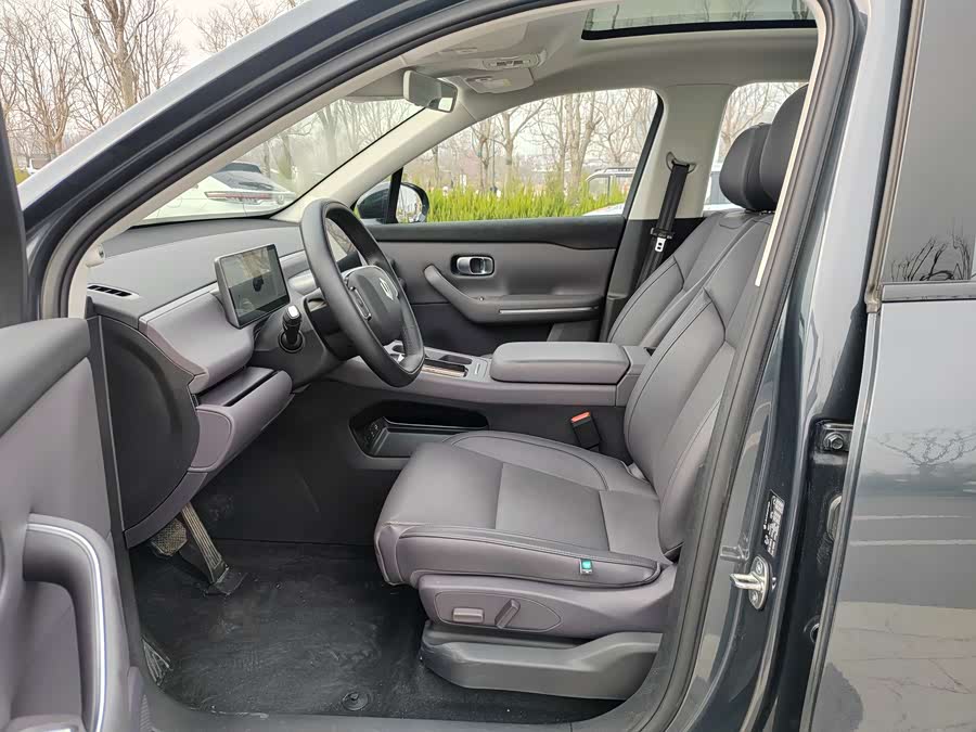 零跑汽车 零跑C10 2025 汽车图片 #8