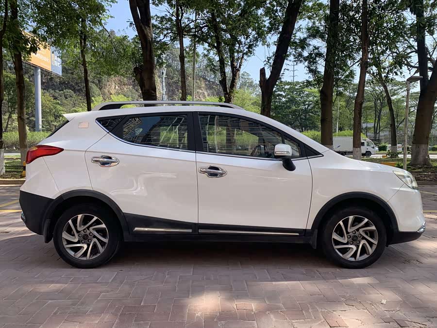 JAC 2016 imagem de carro #8