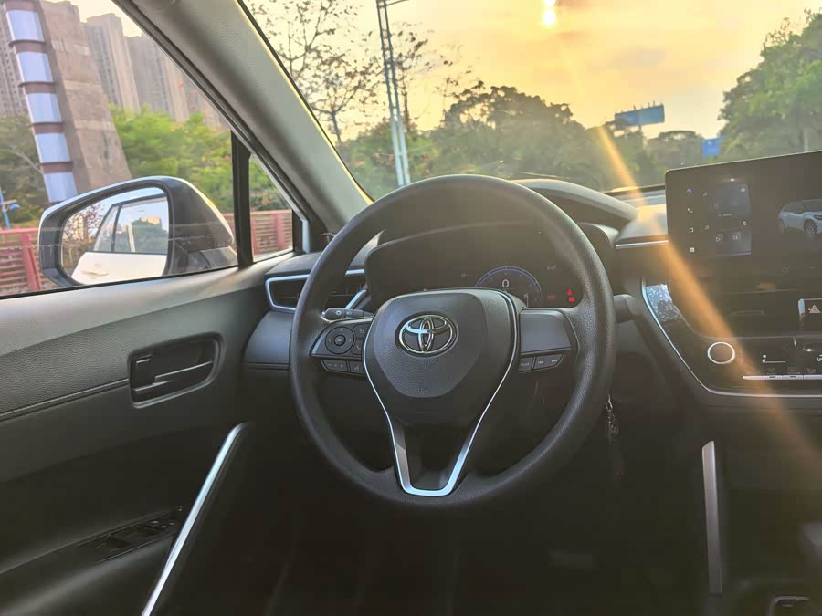 Toyota Frontlander 2024 car image #8