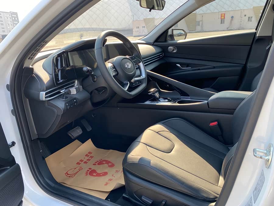 Hyundai Elantra 2022 car image #8