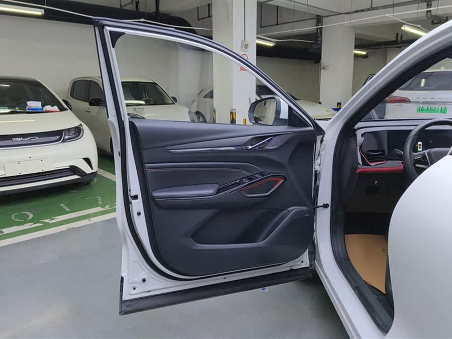 Changan X5 PLUS 2024 изображение автомобиля #8