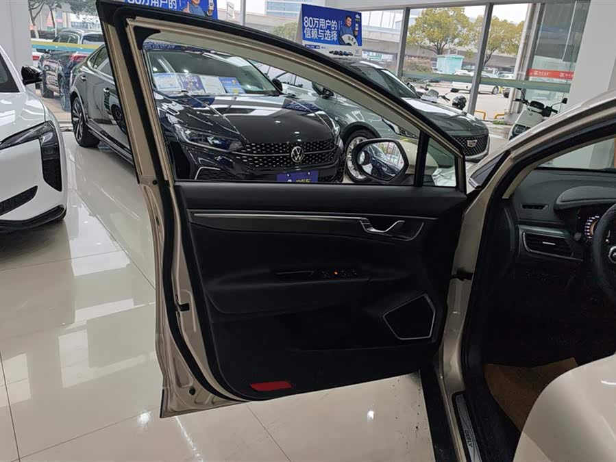 GEELY Emgrand GS 2020 car image #8