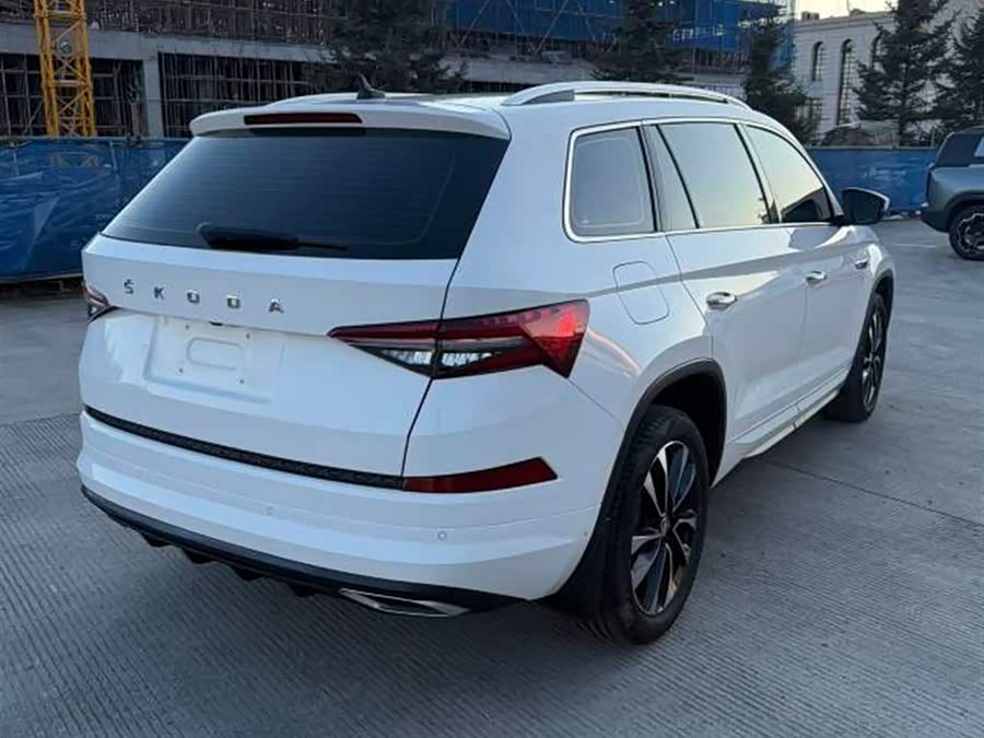 Skoda Kodiaq 2022 #8 Skoda Kodiaq 2022 صورة سيارة #8