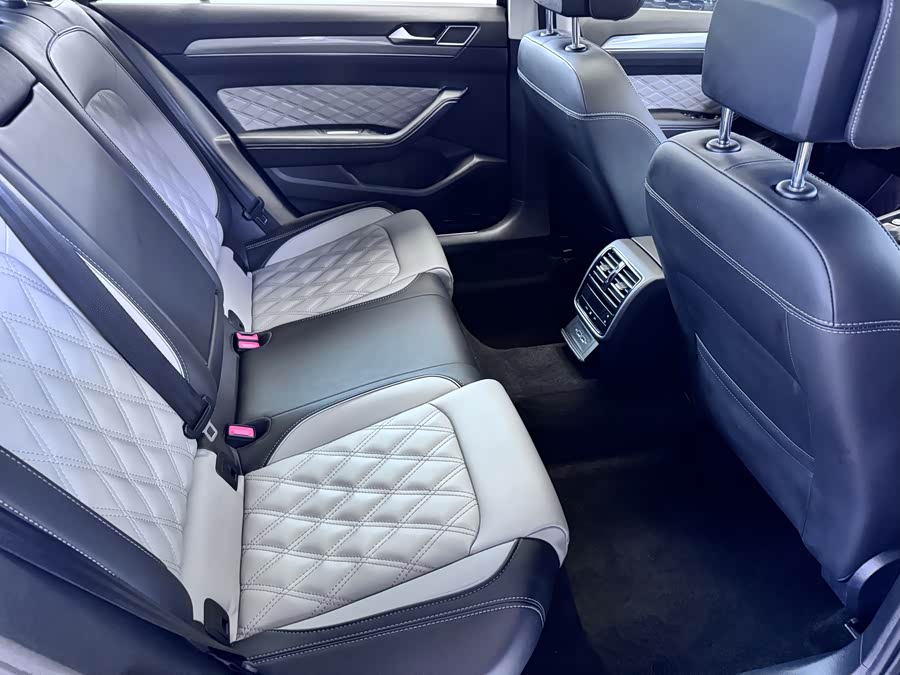 Volkswagen Magotan 2023 immagine di auto #8