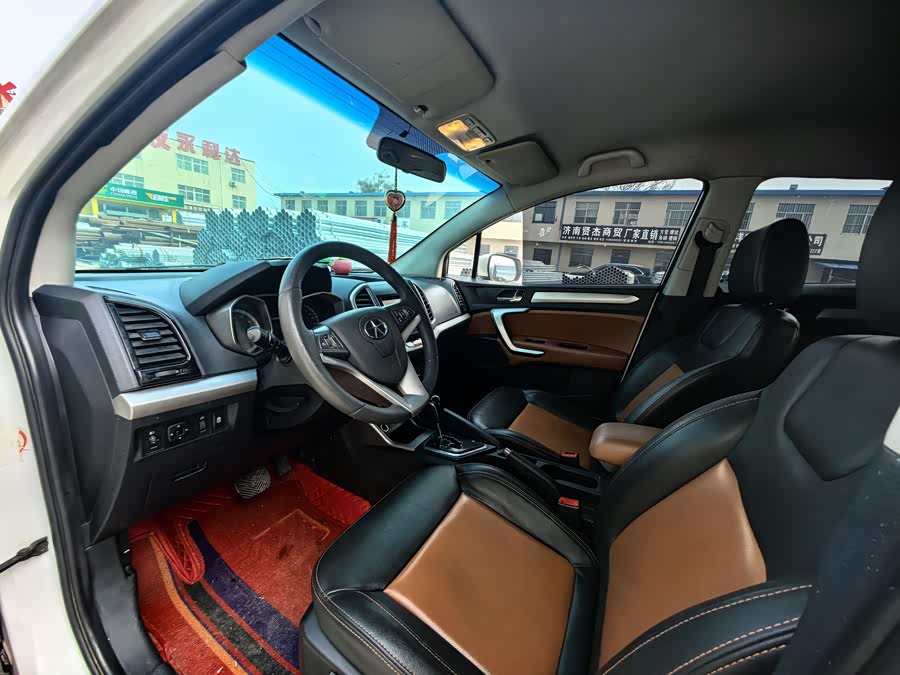 JAC 2015 imagem de carro #8