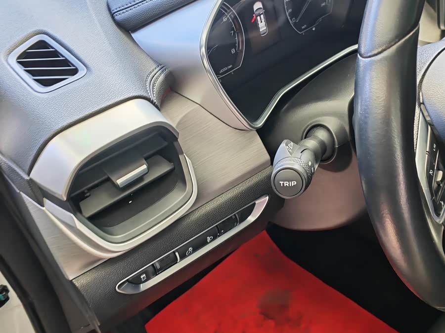 GEELY Coolray 2022 car image #8