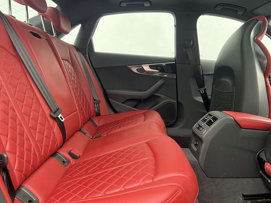 Audi S4 2023 image de voiture #8