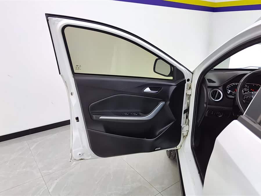 Chery Tiggo 3x 2018 car image #8
