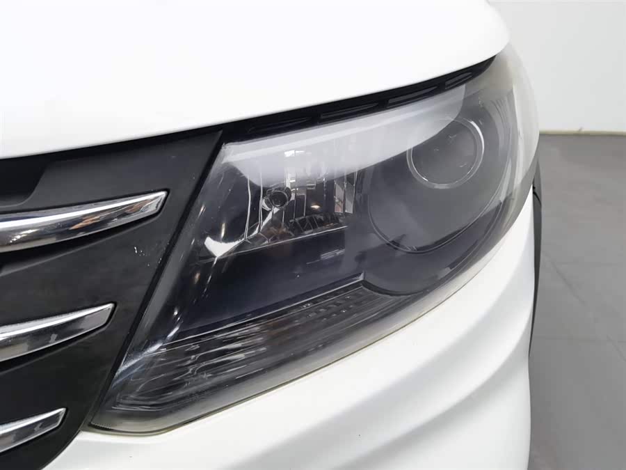 Forthing JOYEAR X5 2016 imagen de coche #8