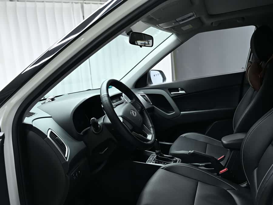 Hyundai ix25 2016 car image #8