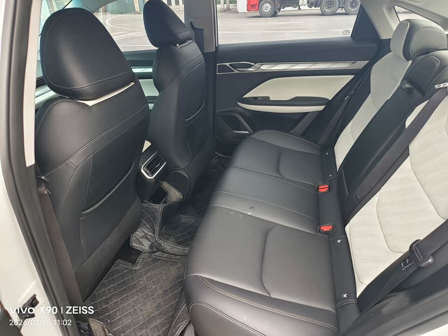 GEELY Emgrand L 2021 car image #8