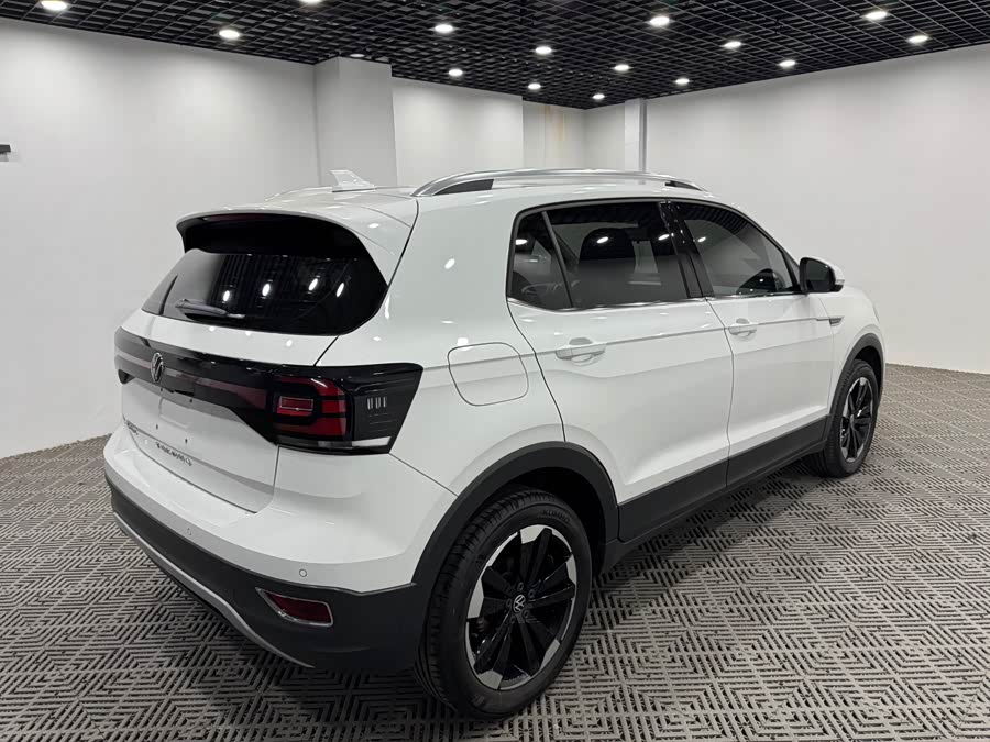 Volkswagen Tacqua 2023 car image #8