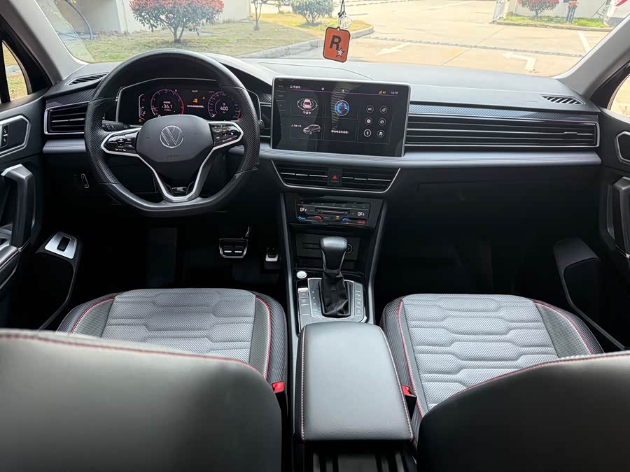 Volkswagen Tiguan L 2021 car image #8