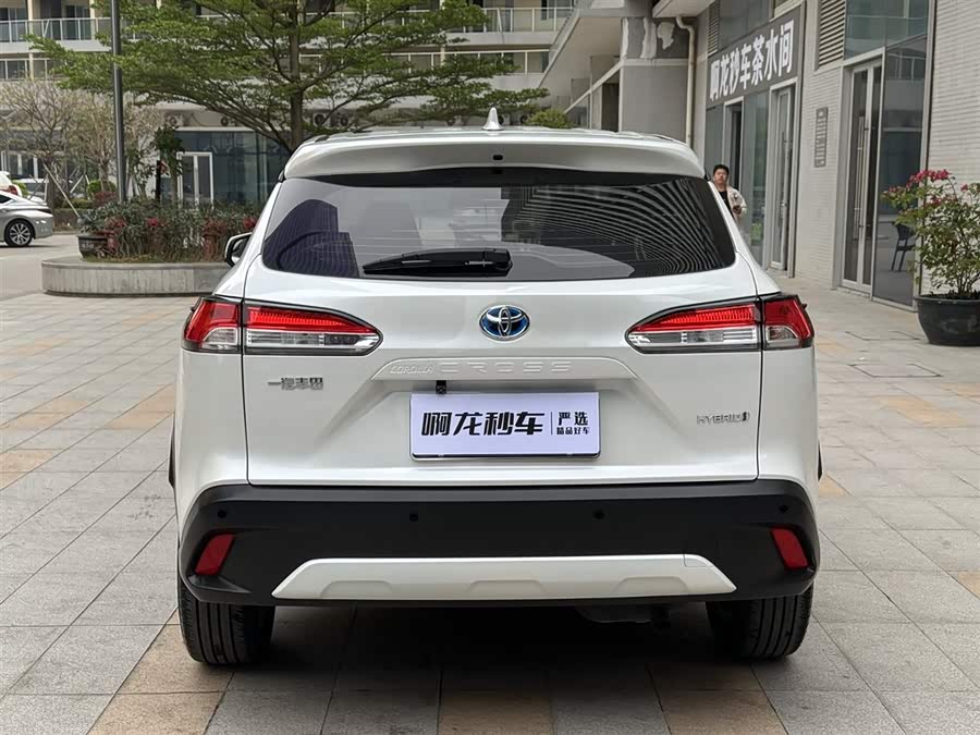 Toyota Corolla Cross 2023 immagine di auto #8