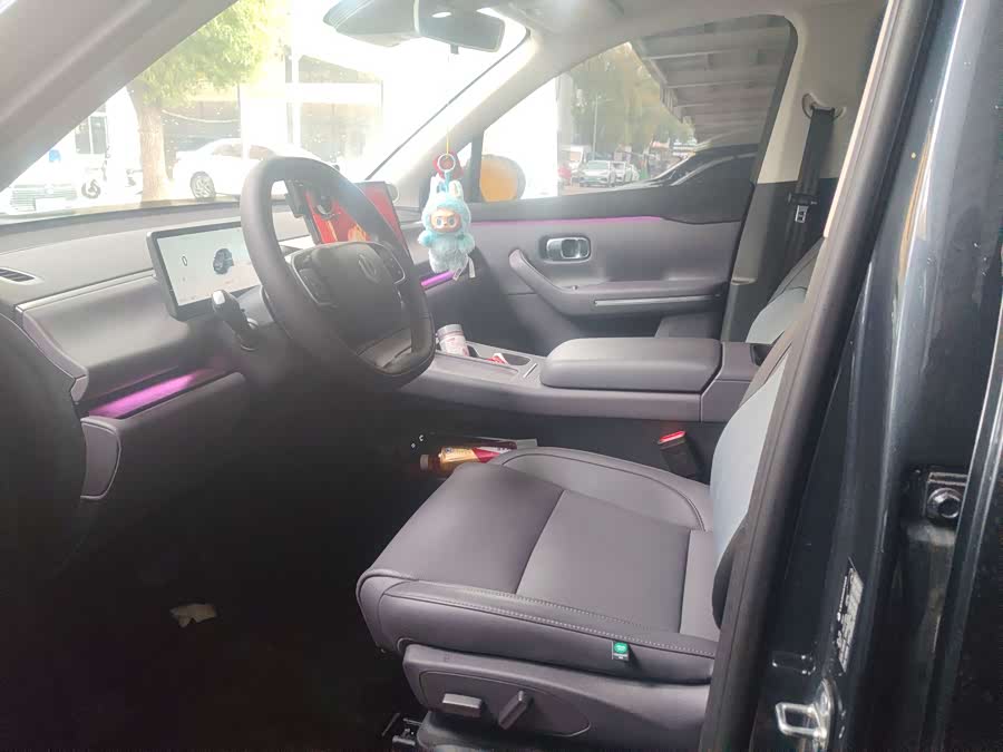 零跑汽车 零跑C10 2025 汽车图片 #8