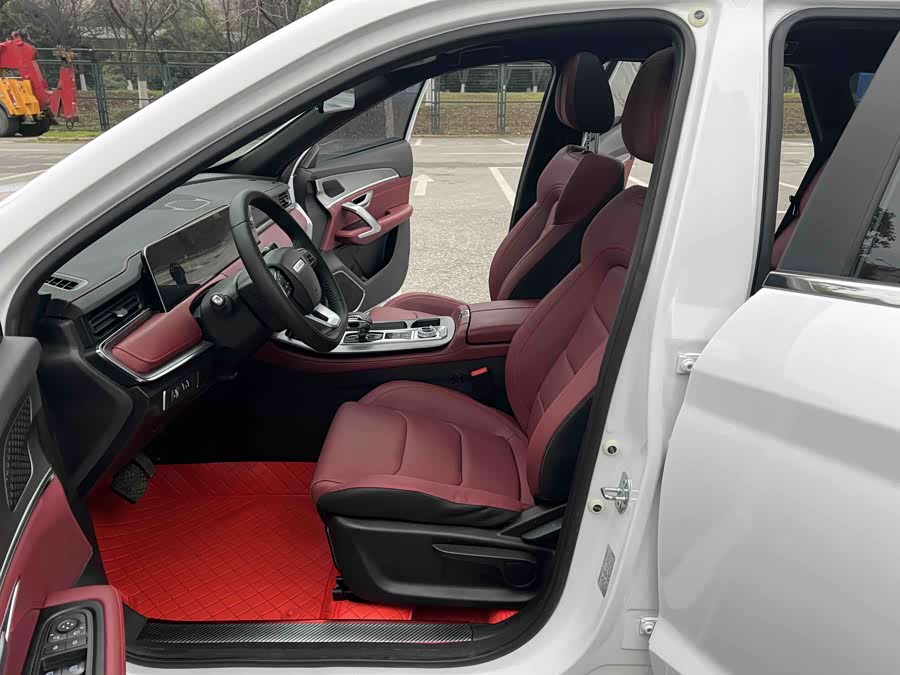 Jetour X70 PLUS 2023 car image #8